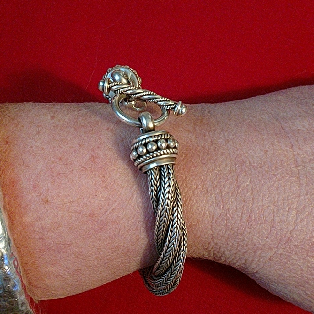 💚Suarti Bali multi strand wheat toggle bracelet